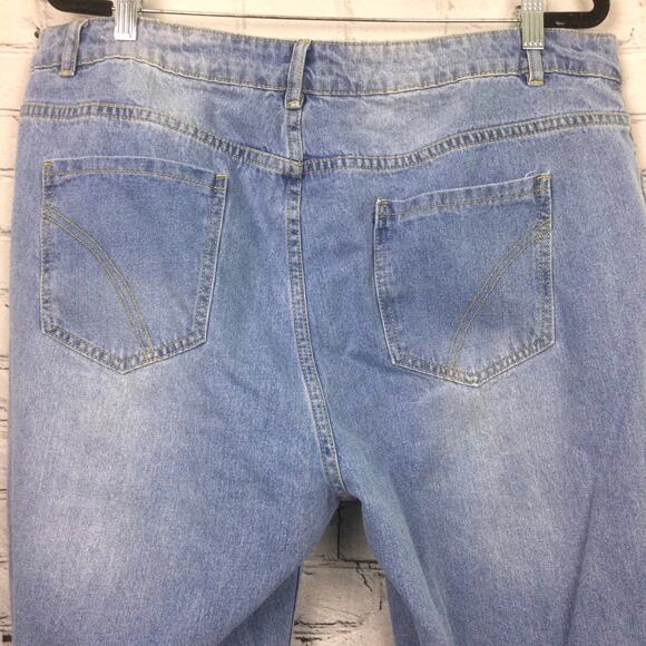 DT Jeans Women's Lightwash Distressed Button Fly High Rise Blue Jeans Size 2XL - Picture 6 of 14